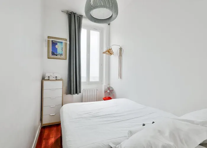 Guestready - Apt. Vintage Au Centre De * Parijs